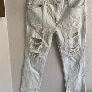 Men’s Levi’s 511 Slim-Fit Light Wash Ripped Jeans